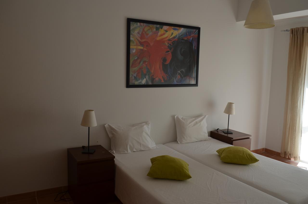 Aldeamento Turistico De Palmela Hotell Cajados Rum bild
